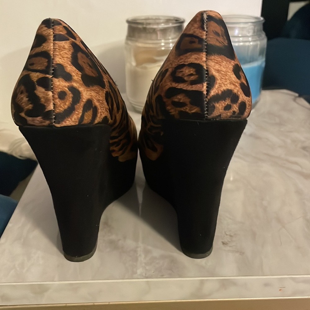 Leopard Print Platform Heels - image 5